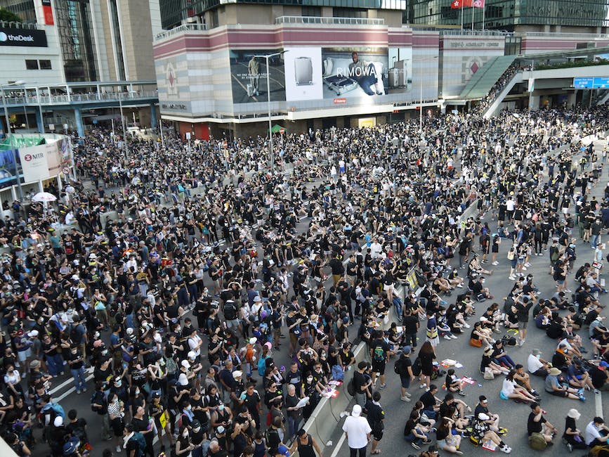 Crowd Control Barriers: 3 Tips to Choose the Best – Epic Crowd Control