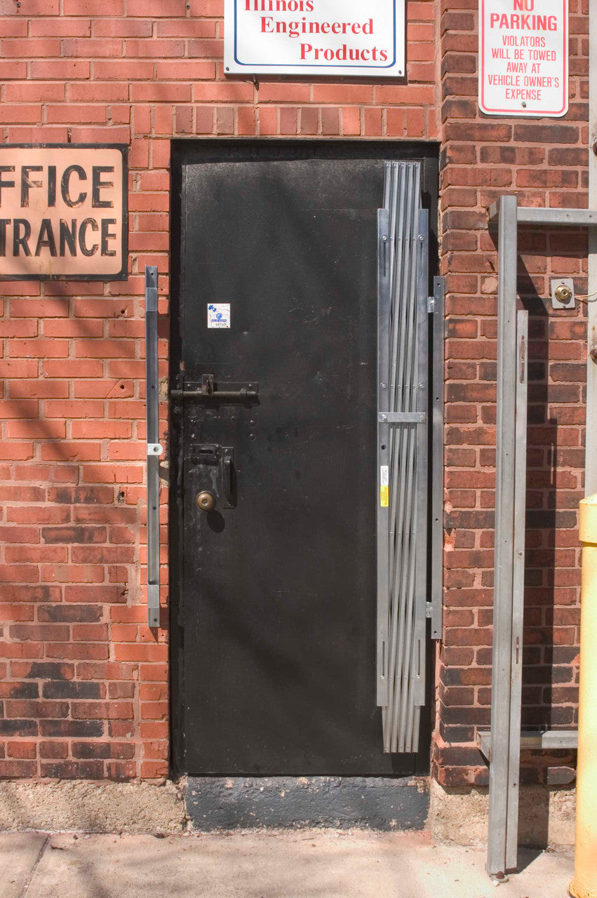 Accordion Door Gate 40" H x 48" W Door Gates Epic Crowd Control