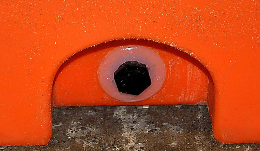 Drain Plug | Water-Filled Plastic Jersey Barriers 31" Plastic Jersey Barriers Epic Crowd Control